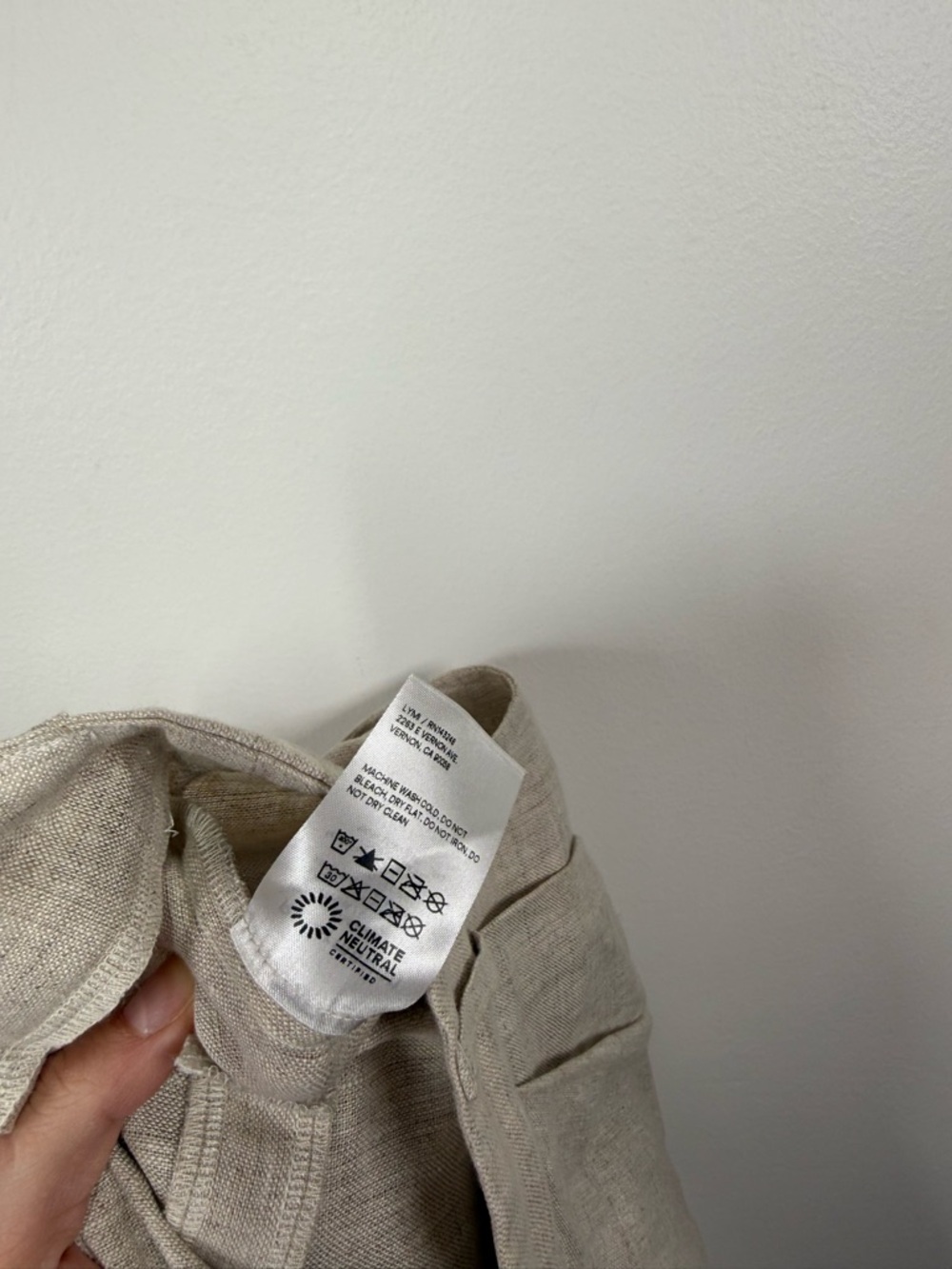 Reformation Mason Linen Shorts 6 - Picture 2 of 6